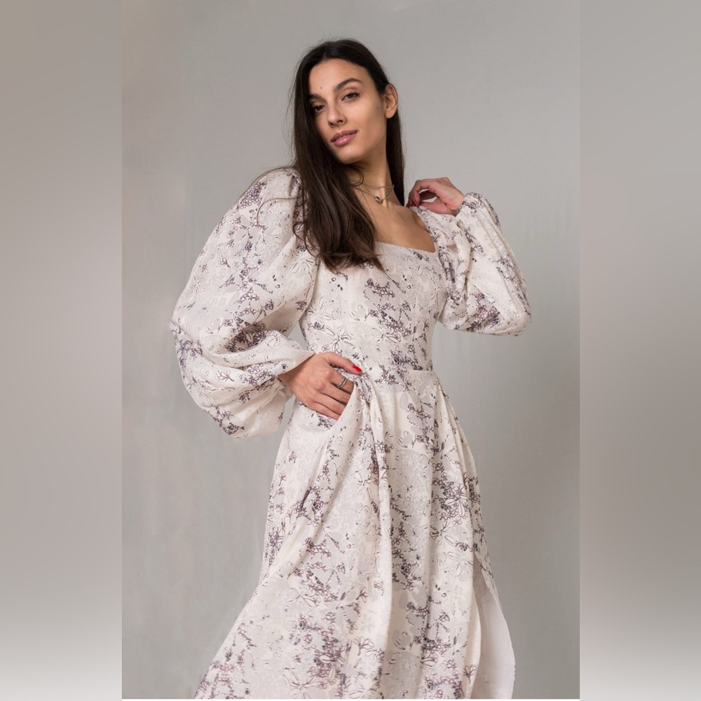 Bastet Noir Bea Dress NWOT Ivory Floral Square-Neck Puff-Sleeve Midi Dress Rare
